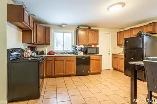 240 W Center St, Manchester, CT 06040 - Photo 18