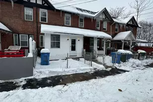 52 Oak St, Waterbury, CT 06704 - Photo 1