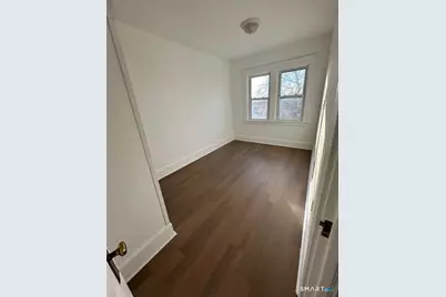 52 Oak Street, Waterbury, CT 06704 - Photo 14