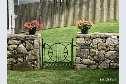 19 Emery Drive, Stamford, CT 06902 - Photo 36