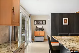 15 4 Brooks Cir, Stamford, CT 06903 - Photo 18