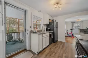 1 Middle St, Waterford, CT 06385 - Photo 20