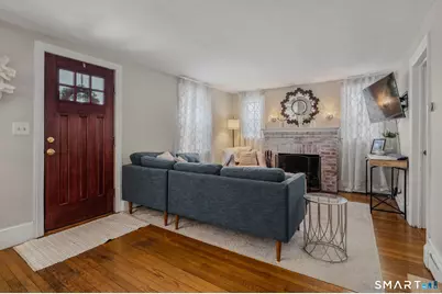 1 Middle Street, Waterford, CT 06385 - Photo 6