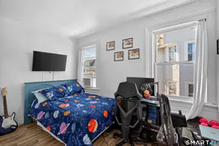 120 Bond St, Hartford, CT 06114 - Photo 16