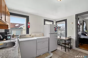 120 Bond St, Hartford, CT 06114 - Photo 14