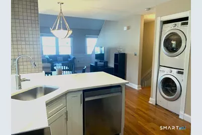 65 Ellsworth Street #APT 302, Bridgeport, CT 06605 - Photo 14