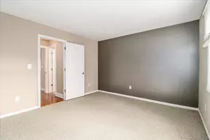 65 Ellsworth St, Bridgeport, CT 06605 - Photo 16