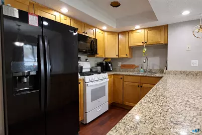 208 Plymouth Colony #208, Branford, CT 06405 - Photo 4