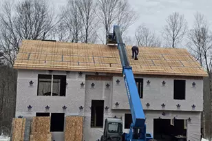 105 Paradise Dr, Brooklyn, CT 06234 - Photo 1