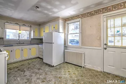 84 Hodge Avenue, Ansonia, CT 06401 - Photo 18