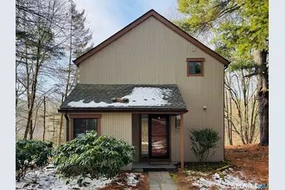 2 Highland Square #2, Avon, CT 06001 - Photo 2