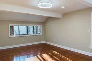 2 Highland Square, Avon, CT 06001 - Photo 24