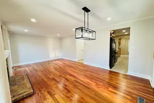 2 Highland Square, Avon, CT 06001 - Photo 16