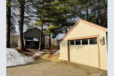 2 Highland Square #2, Avon, CT 06001 - Photo 4