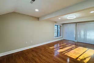 2 Highland Square, Avon, CT 06001 - Photo 26