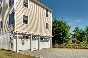 18 Atlantic Ave, Groton, CT 06340 - Photo 1