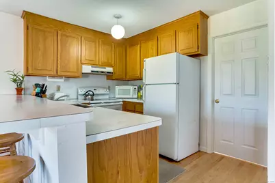 18 Atlantic Avenue, Groton, CT 06340 - Photo 4