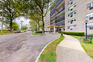 25 Cartright St, Bridgeport, CT 06604 - Photo 1