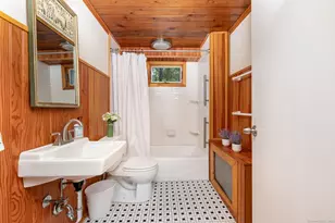 154 Wilburs Ln, Guilford, CT 06437 - Photo 18