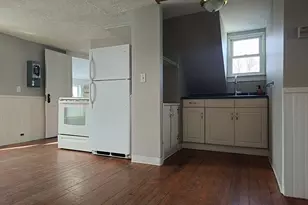 21 Sigourney St, Bristol, CT 06010 - Photo 4