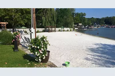 5 Candlewood Acres Road, Brookfield, CT 06804 - Photo 2