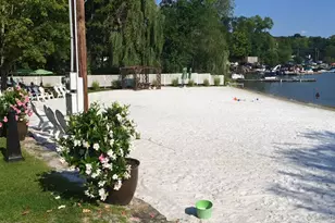 5 Candlewood Acres Rd, Brookfield, CT 06804 - Photo 2