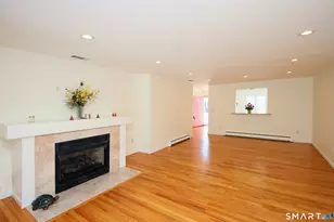 25 Dacosta Dr, Newington, CT 06111 - Photo 10