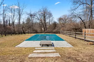 112 Chestnut Land Rd, New Milford, CT 06776 - Photo 2