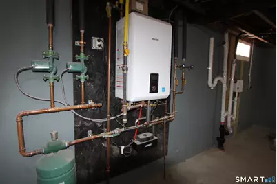 395 Ellis Street, New Britain, CT 06051 - Photo 14