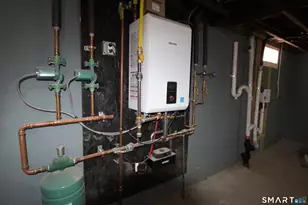 395 Ellis St, New Britain, CT 06051 - Photo 14