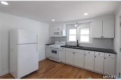 395 Ellis Street, New Britain, CT 06051 - Photo 2