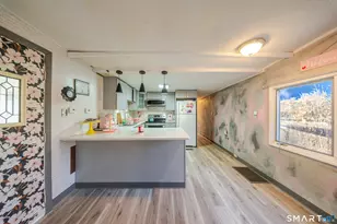 93 Shawnee Rd, East Hartford, CT 06118 - Photo 8