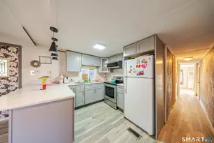 93 Shawnee Rd, East Hartford, CT 06118 - Photo 12