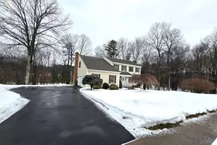 19 Woodside Way, Bristol, CT 06010 - Photo 2