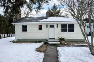 12 Frances St, Montville, CT 06382 - Photo 1