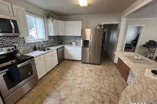 16 Byron St, Waterbury, CT 06704 - Photo 6