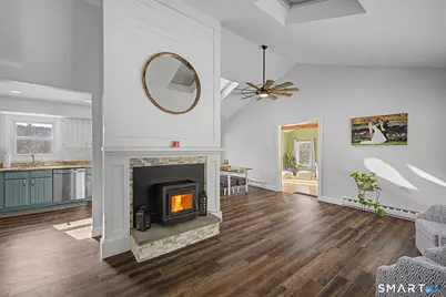 6 Poppy Drive, Brookfield, CT 06804 - Photo 2