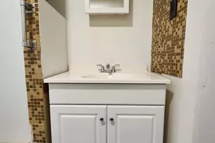 143 Curtis St, Meriden, CT 06450 - Photo 4