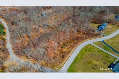 2 Fawns Meadow Road, Montville, CT 06370 - Photo 4