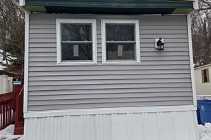 44 Norwich Ave, Norwich, CT 06360 - Photo 1