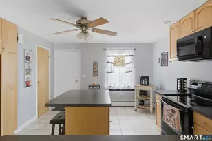 49 Terrace Gardens, Wallingford, CT 06492 - Photo 2