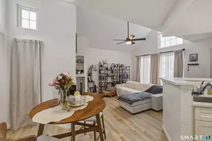 299 Carriage Crossing Ln, Middletown, CT 06457 - Photo 8