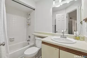 299 Carriage Crossing Ln, Middletown, CT 06457 - Photo 16