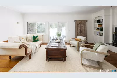 377 Main Street #APT 17, New Canaan, CT 06840 - Photo 4