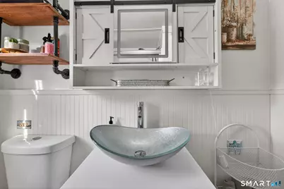 2 John Avenue, Waterford, CT 06375 - Photo 8