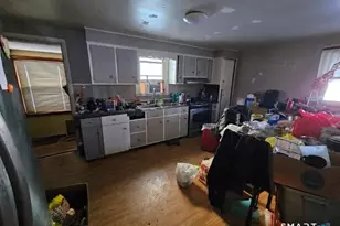 611 Main St, East Haven, CT 06512 - Photo 6