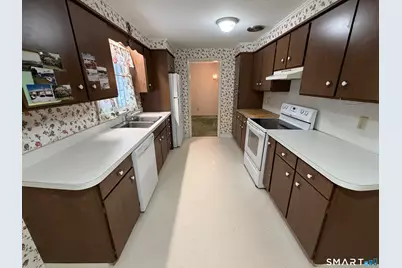 233 Conrad Street, Naugatuck, CT 06770 - Photo 6