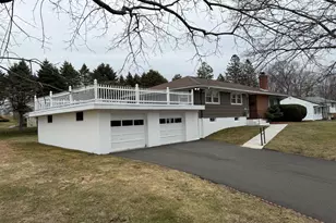 233 Conrad St, Naugatuck, CT 06770 - Photo 2