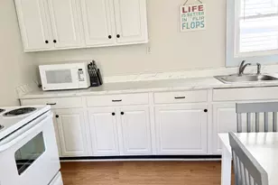 102 Chalker Beach Rd, Old Saybrook, CT 06475 - Photo 16