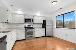 115 Fillow St, Norwalk, CT 06850 - Photo 4